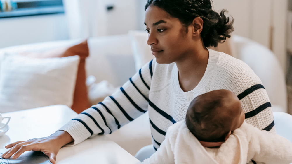 21 Best Stay at Home Mom Jobs that ACTUALLY Pay Well